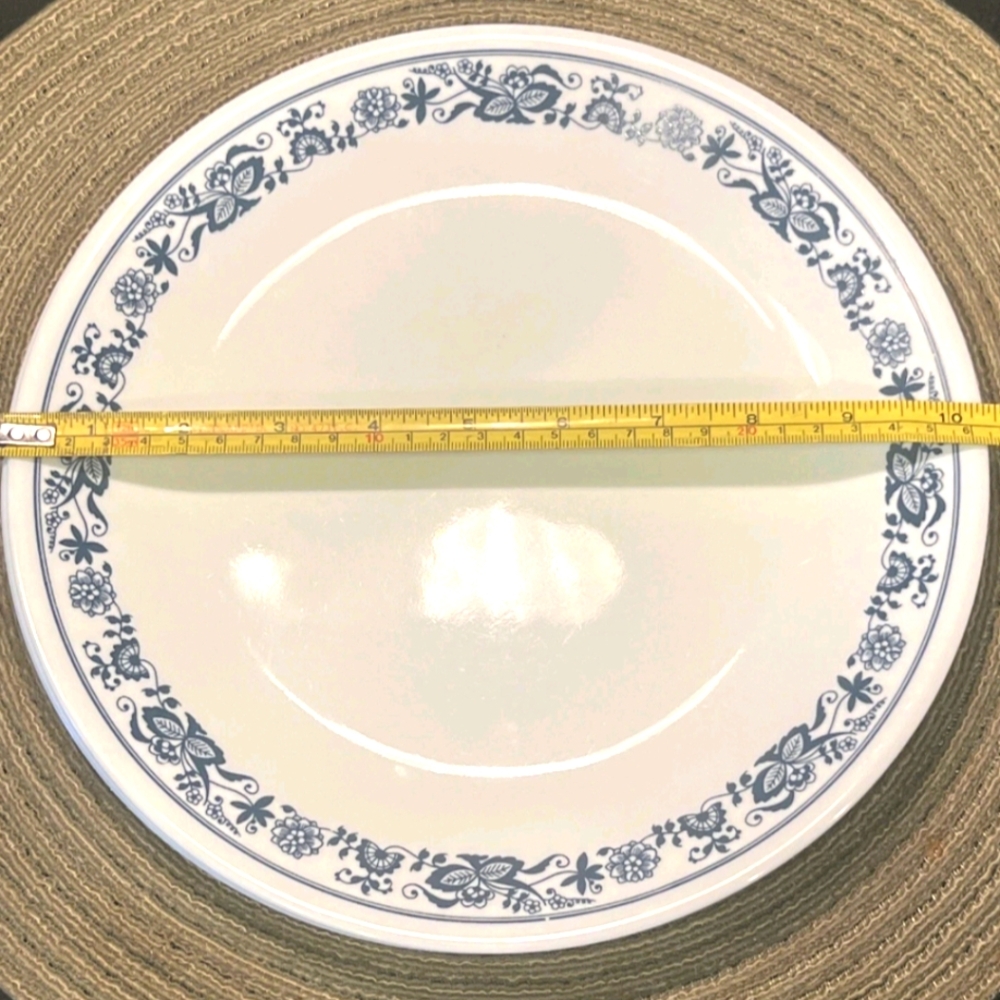 3 Corelle Old Town Blue 10.25" Dinner Plates. Vintage - Picture 2 of 4
